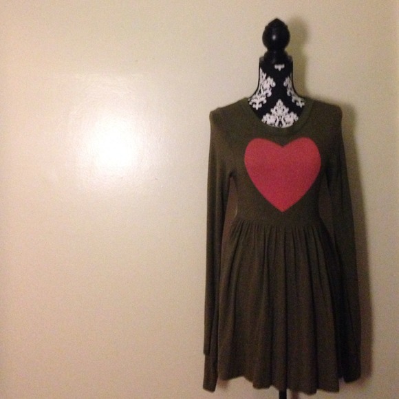 Wildfox Dresses & Skirts - Wildfox couture heart sweater dress