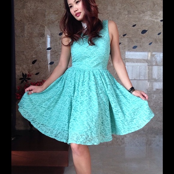Pins & Needles Dresses & Skirts - 🎉HP🎉✨Mint Floral Crochet Lace Low Back Sundress✨