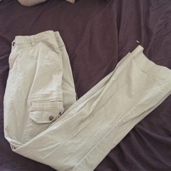 Columbia white cargo pants