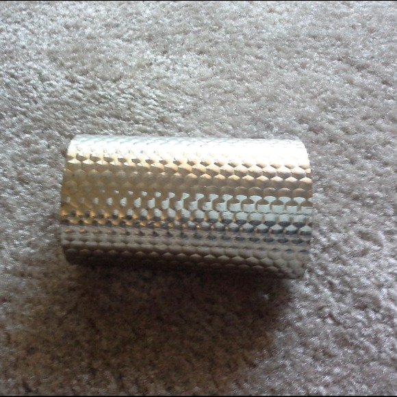 Really cute arm cuff 💪