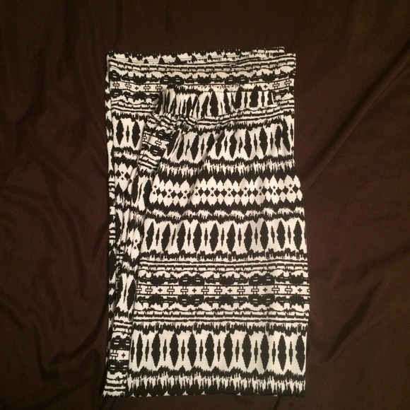 Aztec pants - Picture 2 of 2