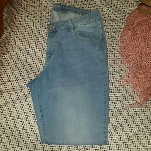 Old Navy Rockstar Super Skinny Jeans
