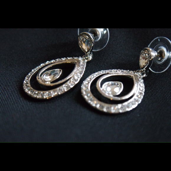 Crystal bridal earrings