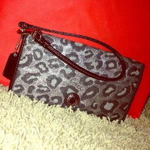 AUTHENTIC Coach Wristlet