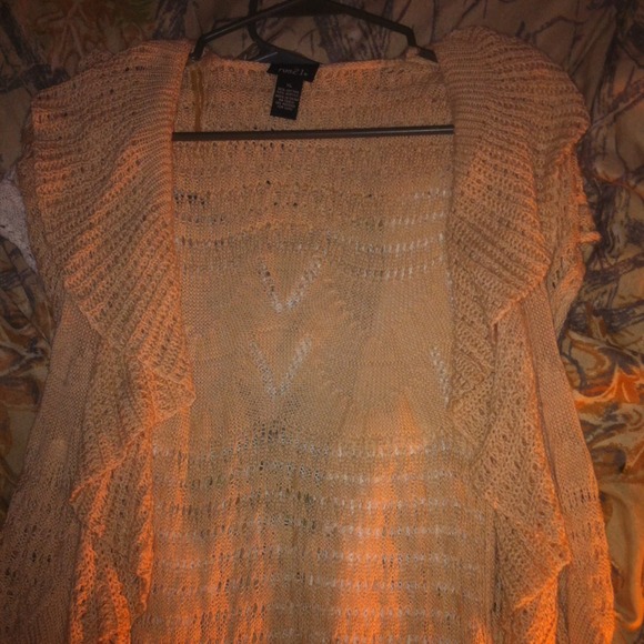 Sweater cover up - Picture 1 of 3