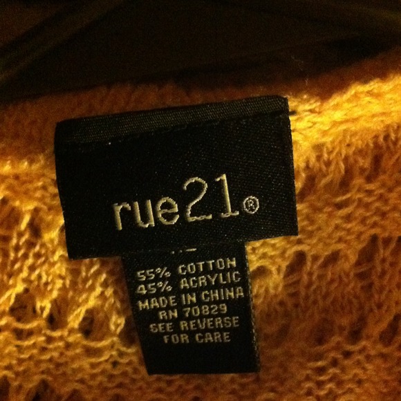 Sweater cover up - Picture 2 of 3