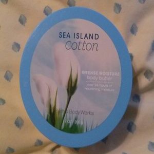 Bath and bodyworks body butter