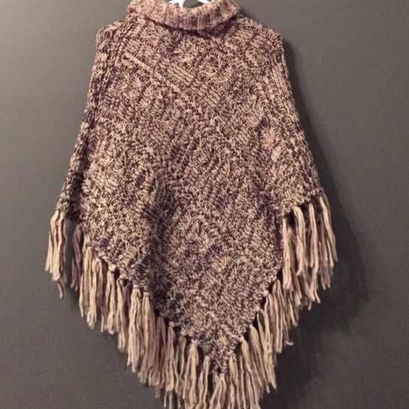SUPER SOFT Poncho - Picture 2 of 3