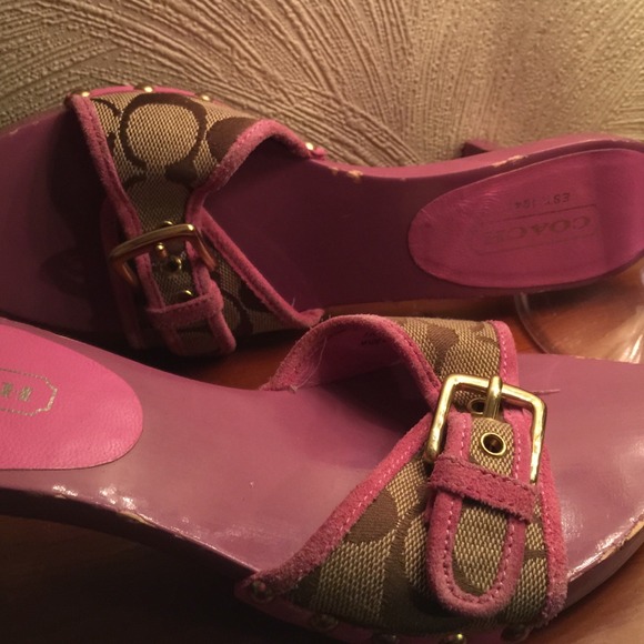 Pink coach sandals - Picture 2 of 4