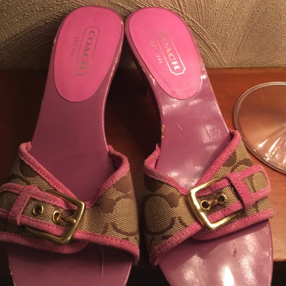 Pink coach sandals - Picture 3 of 4