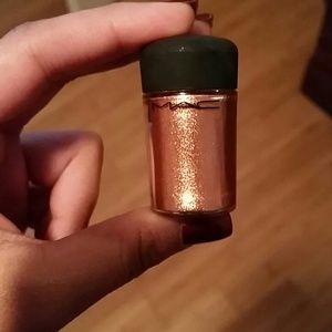 Mac glitter eye shadow