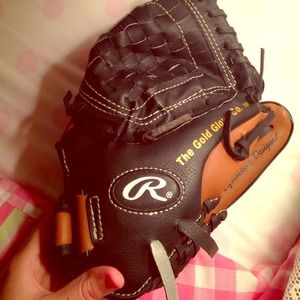 Baseball glove