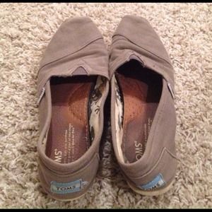 Toms, tank tops, formal sweater