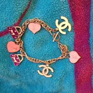 Charm bracelet