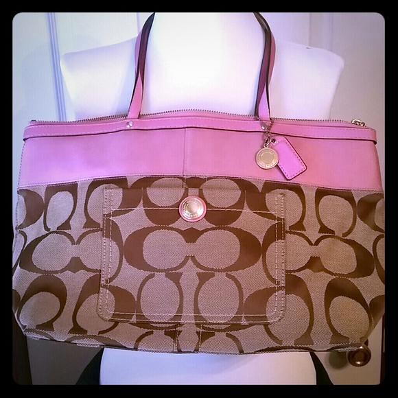 Authentic Coach Purse - Picture 1 of 2