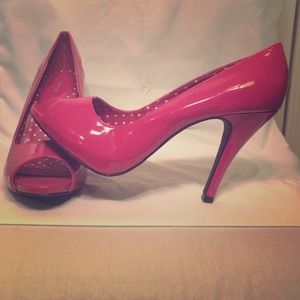 ⭐️⭐️Hot Pink peep toe heels