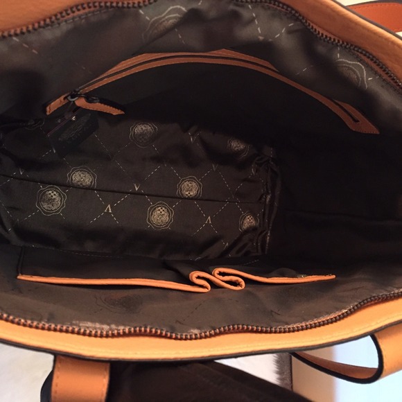 ❌SOLD❌Vince Camuto Cognac Leather Tote - Picture 3 of 4