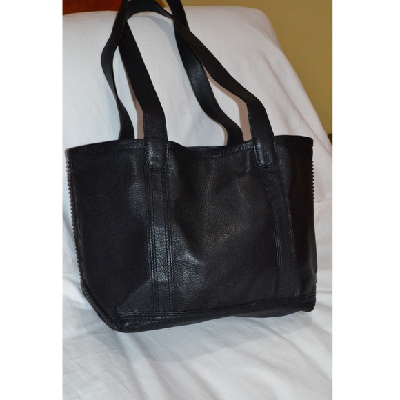 L.L. Bean Black Leather Tote 💼