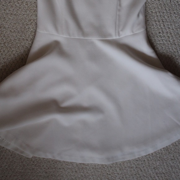 White skater dress - Picture 2 of 2
