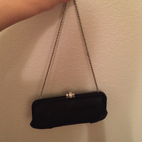 Black clutch - Picture 2 of 2
