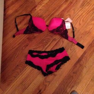 H & M bra and panty set