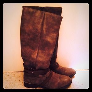 marble brown tall boots