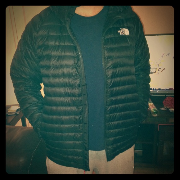 Men's black North Face Thermo Ball Jacket