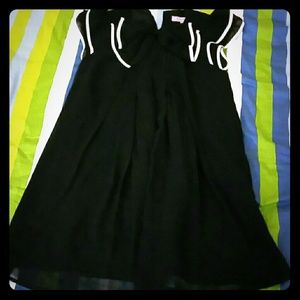 Forever 21 bow ruffle sleeveless dress