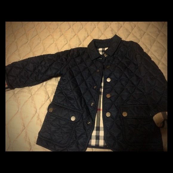 SOLD!!!! Burberry kids coat 4Y ... Like new !! - Picture 1 of 3