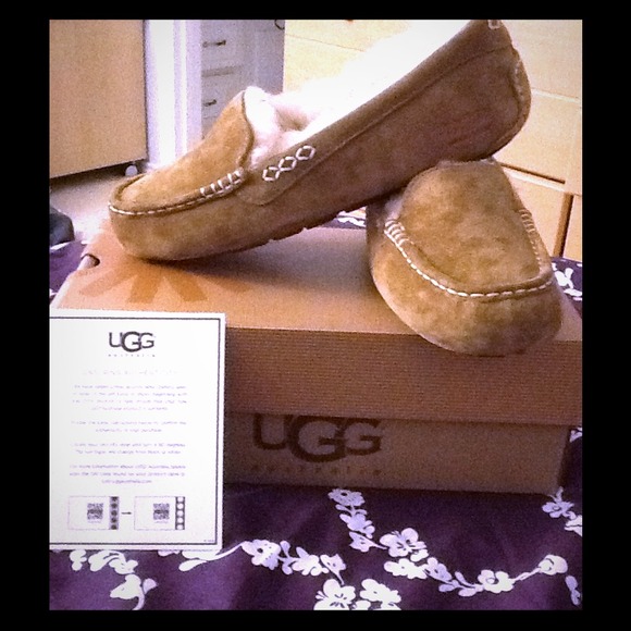 UGG Australia Ansley Slippers