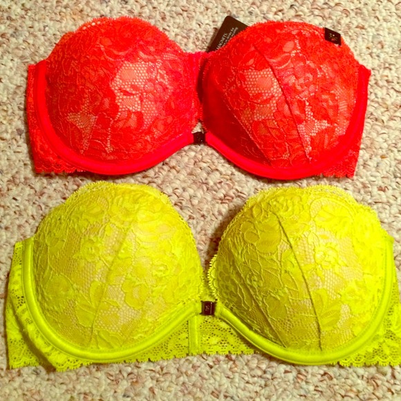 Victoria's Secret 32C strapless bras