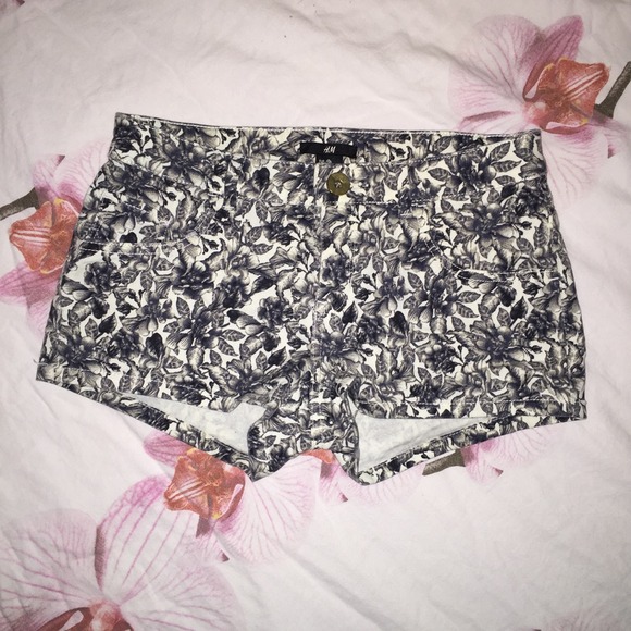 Floral printed shorts