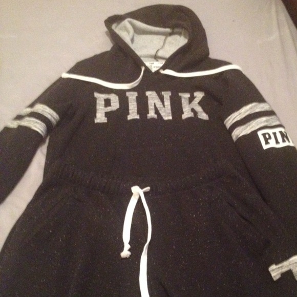 VS Pink Jogging Suit