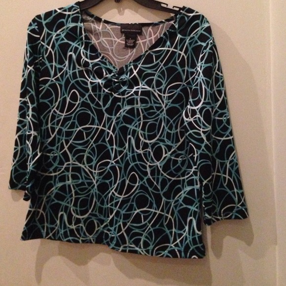 V-neck shirt