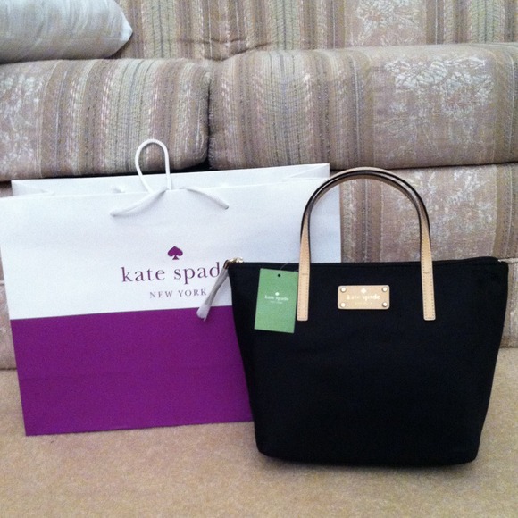 NWT 💯 authentic Kate Spade Black Purse