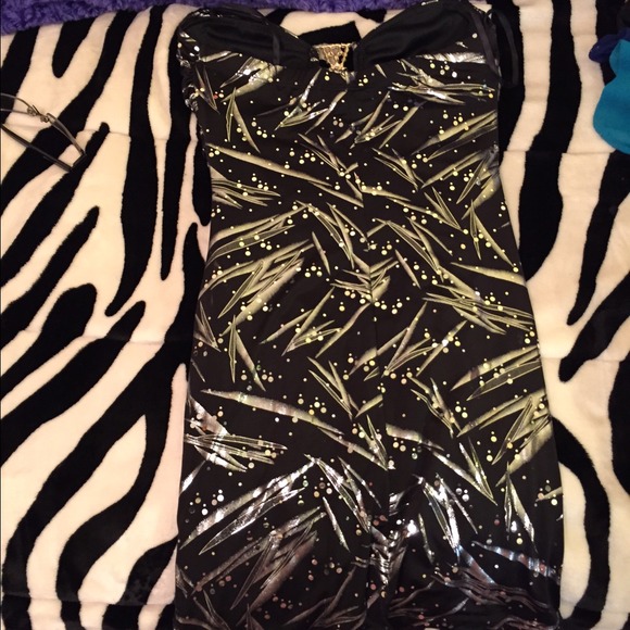 Party dress - Picture 2 of 2