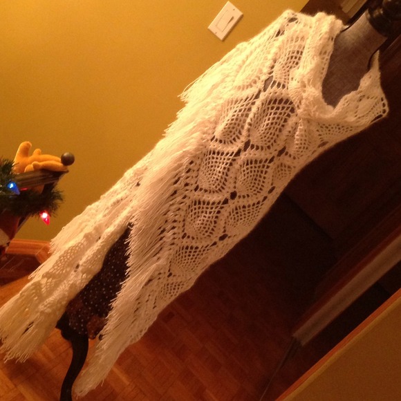 HP 1/2 NWT HAND MADE "bridal" SHAWL - Picture 2 of 4