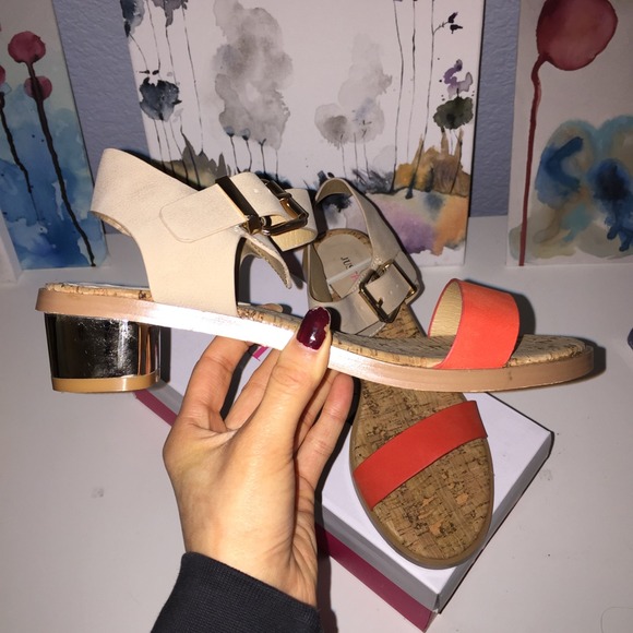 sandals - Picture 3 of 3