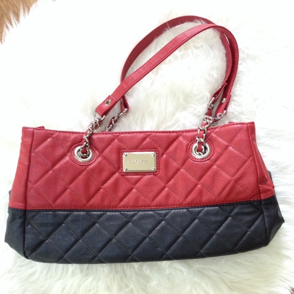 Red- Navy Nine West Handbag ❤️🎄🎁