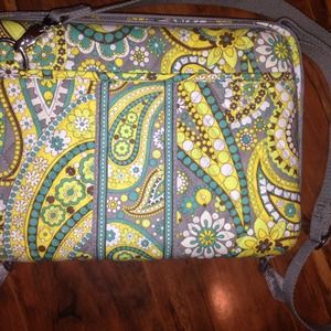 Hard Shell Vera Bradley Computer Case🌷🌸💐🌻