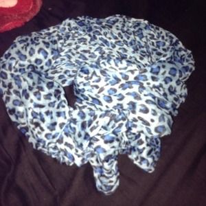Blue cheetah scarf
