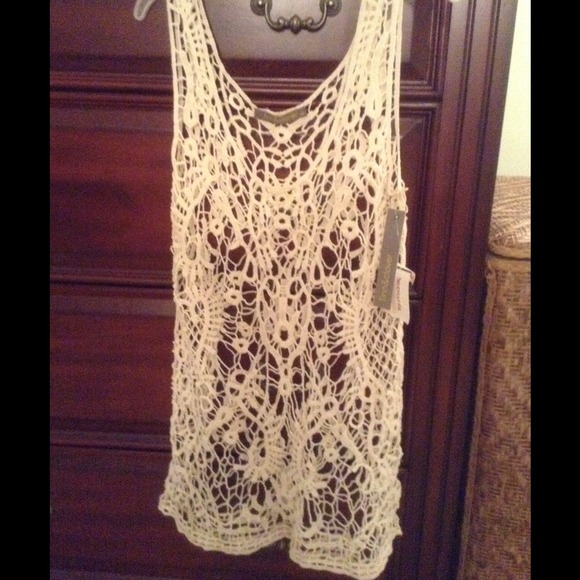 Crotchet beige tank