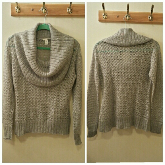 ❌SOLD❌Metallic cowl turtleneck sweater - Picture 3 of 4