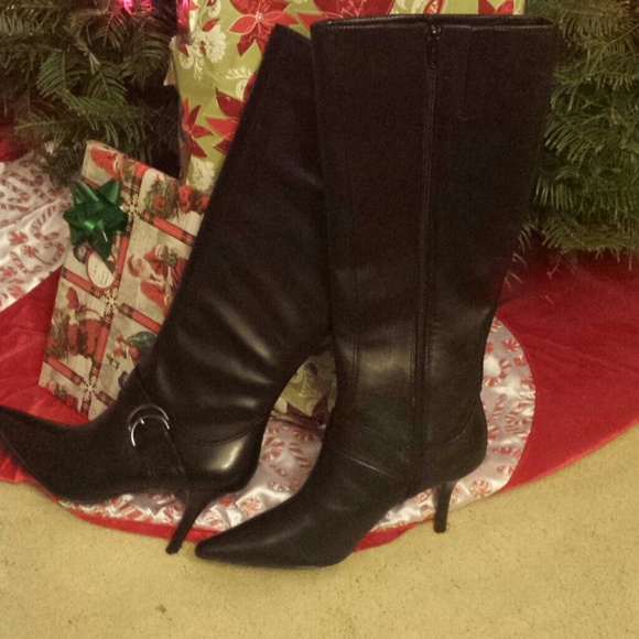 Black Leather Boots - Picture 2 of 3