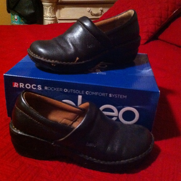 Bolo black wedges/booties