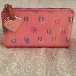 Dooney & Bourke Bubble Gum IT Small Make Up Bag