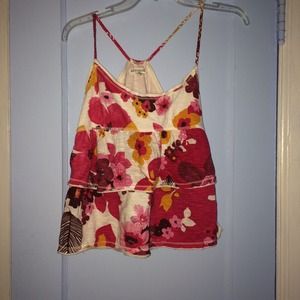 Aero floral tank🌸