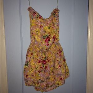 Strapless floral romper