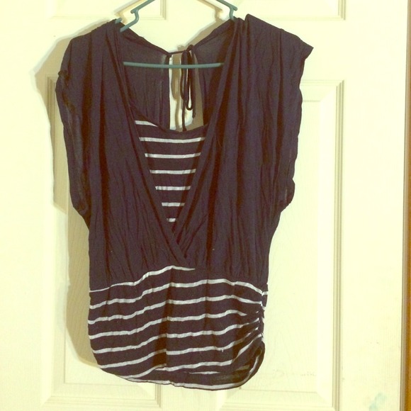 Blue and gray striped top!