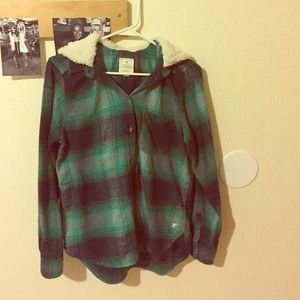 Hooded women's flannel!
